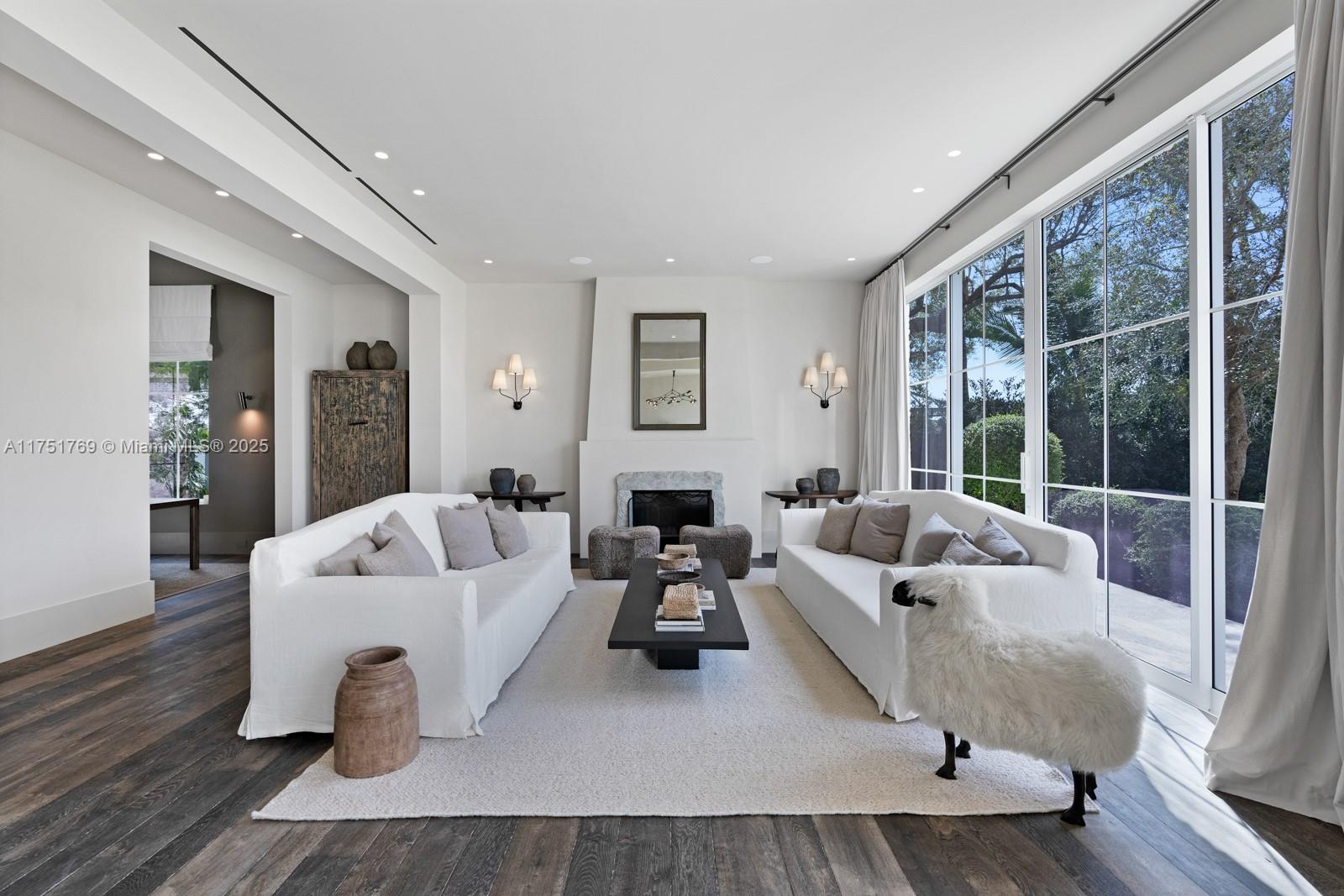 9330 Gallardo St Coral Gables, FL 33156