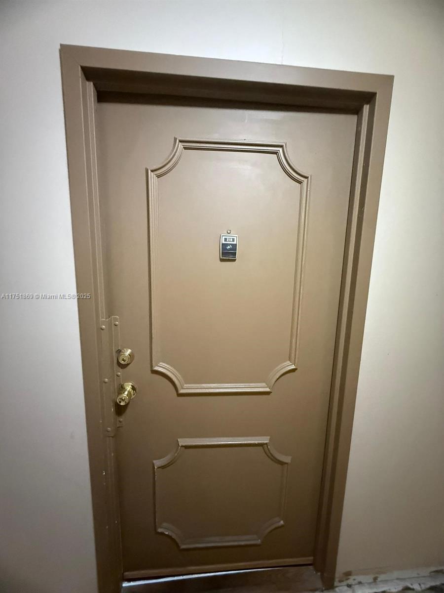 501 Three Iss Blvd #218