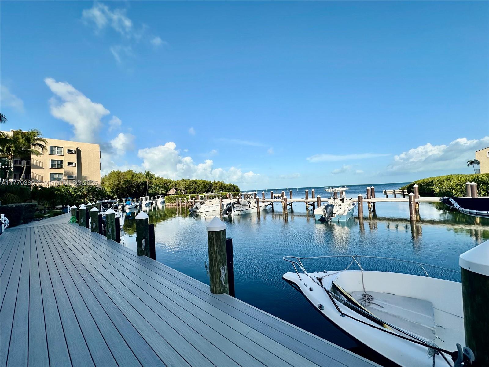 image Summer Sea Condo12