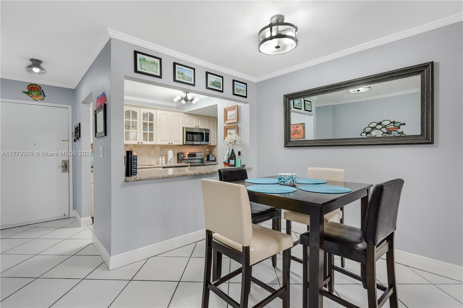 image Summer Sea Condo15