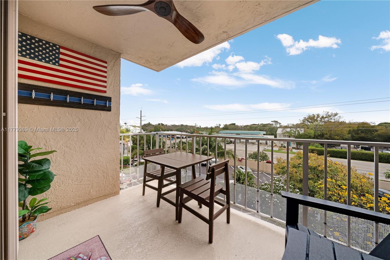 image Summer Sea Condo23