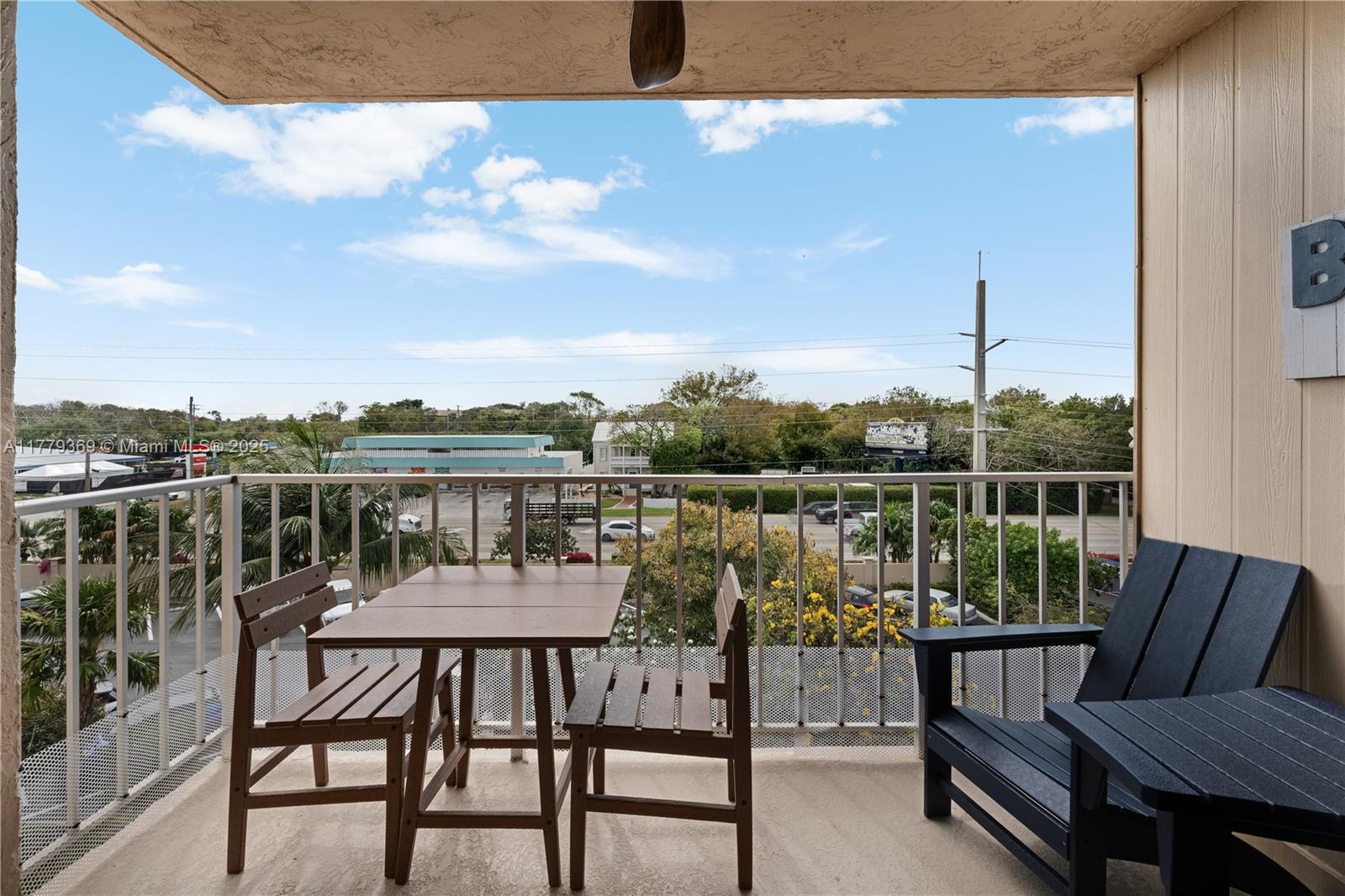 image Summer Sea Condo24