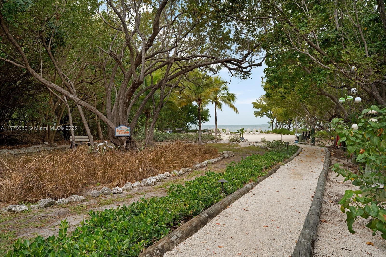 image Summer Sea Condo44