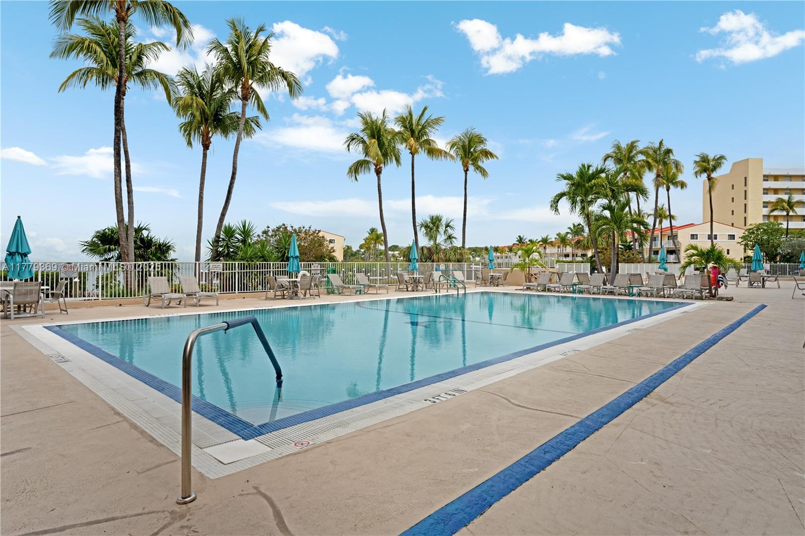 image Summer Sea Condo48