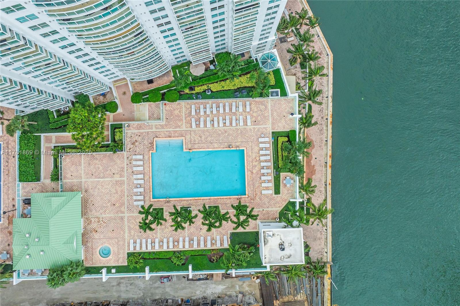 image Brickell On The River25