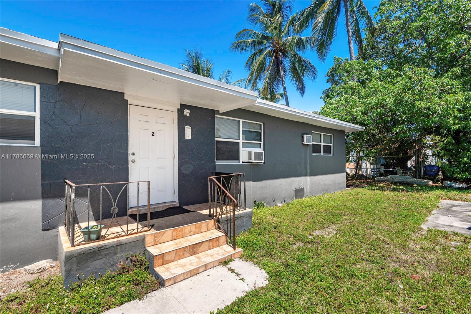 171 NW 70th St,Miami, FL 33150