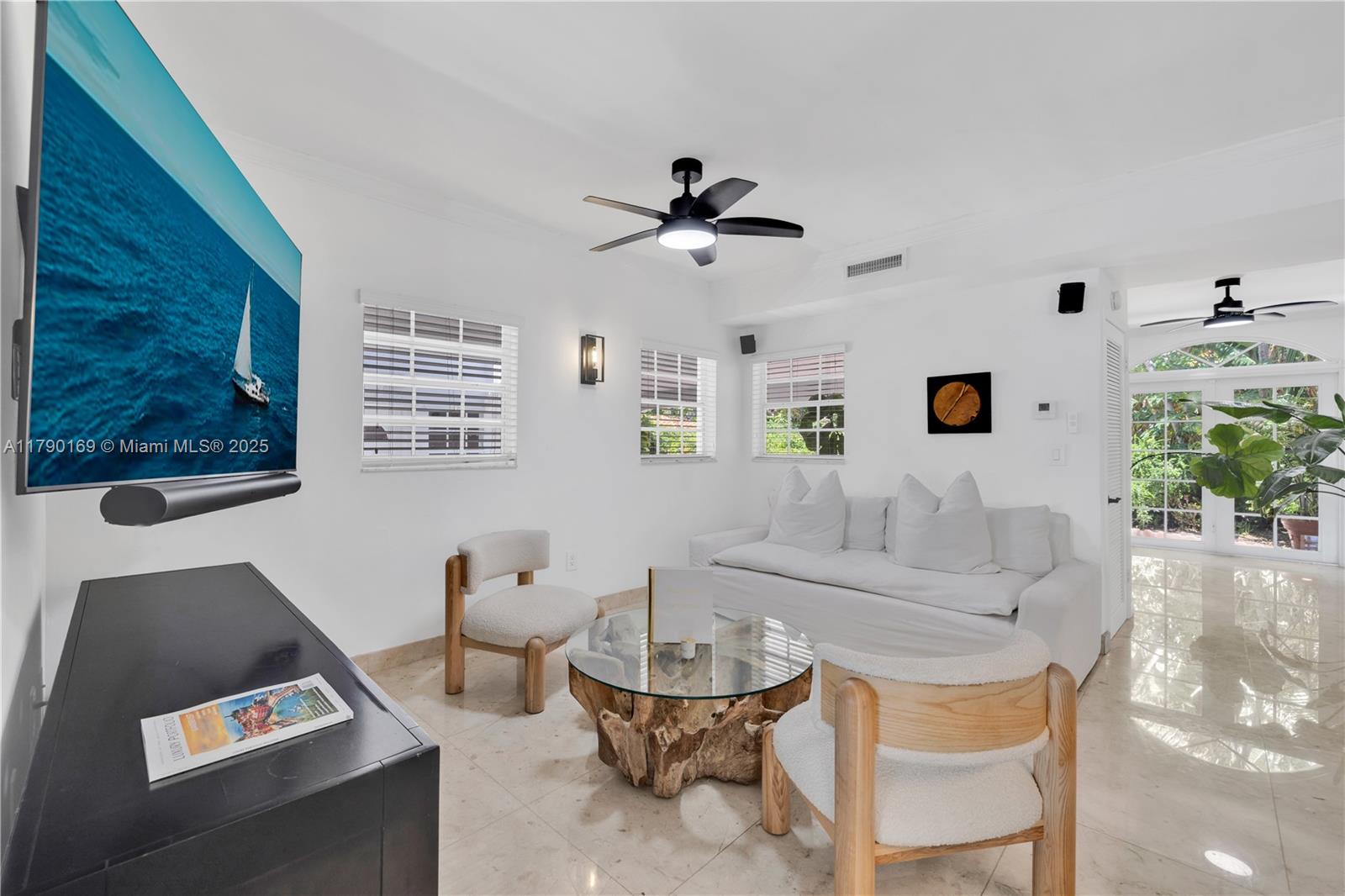 2 S Hibiscus Dr Miami Beach, FL 33139