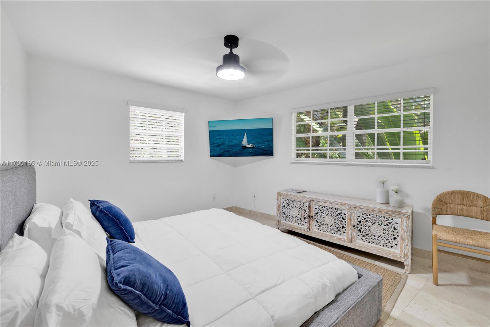 2 S Hibiscus Dr Miami Beach, FL 33139