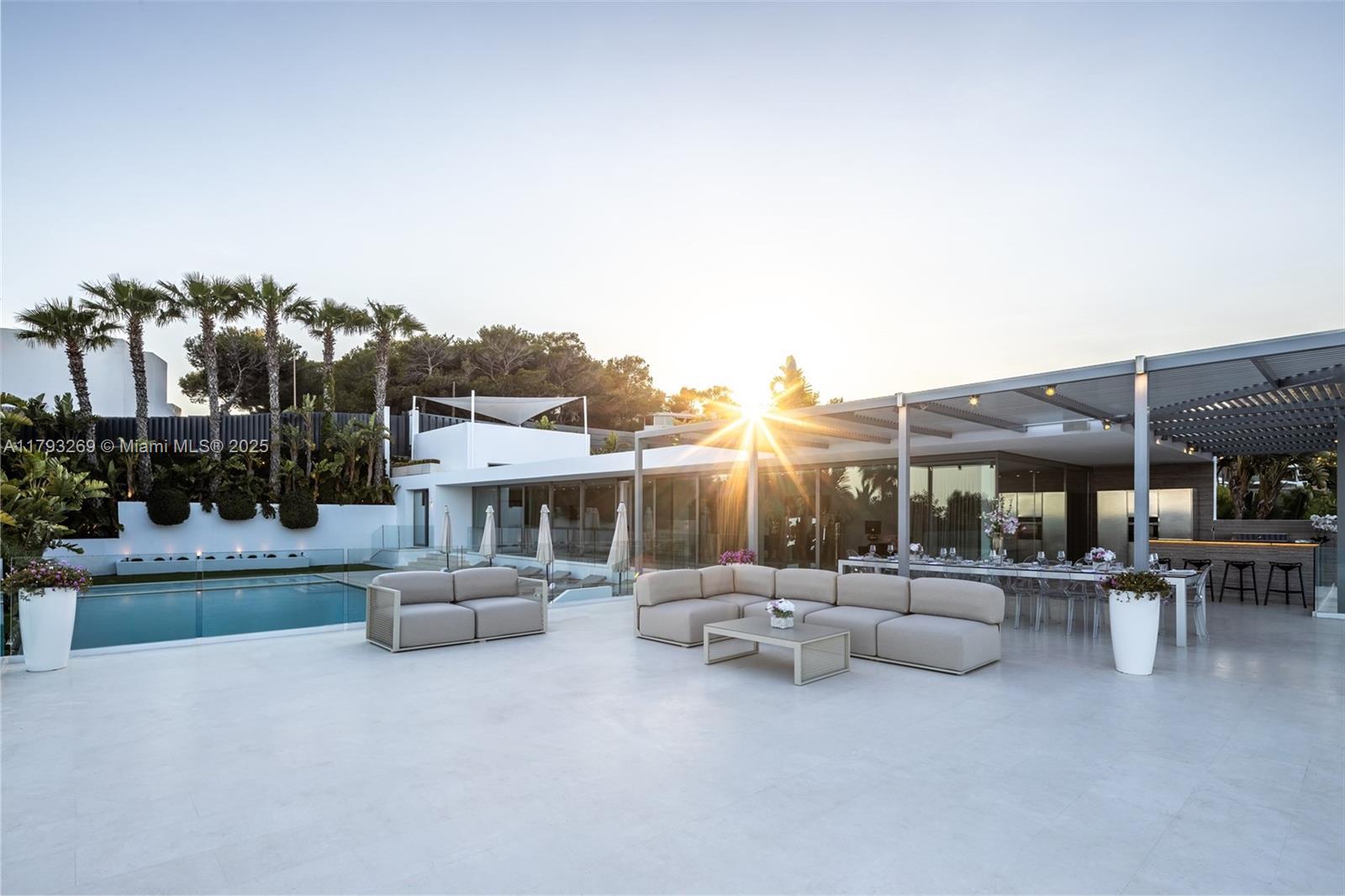 Undisclosed Address Ibiza, FL 0