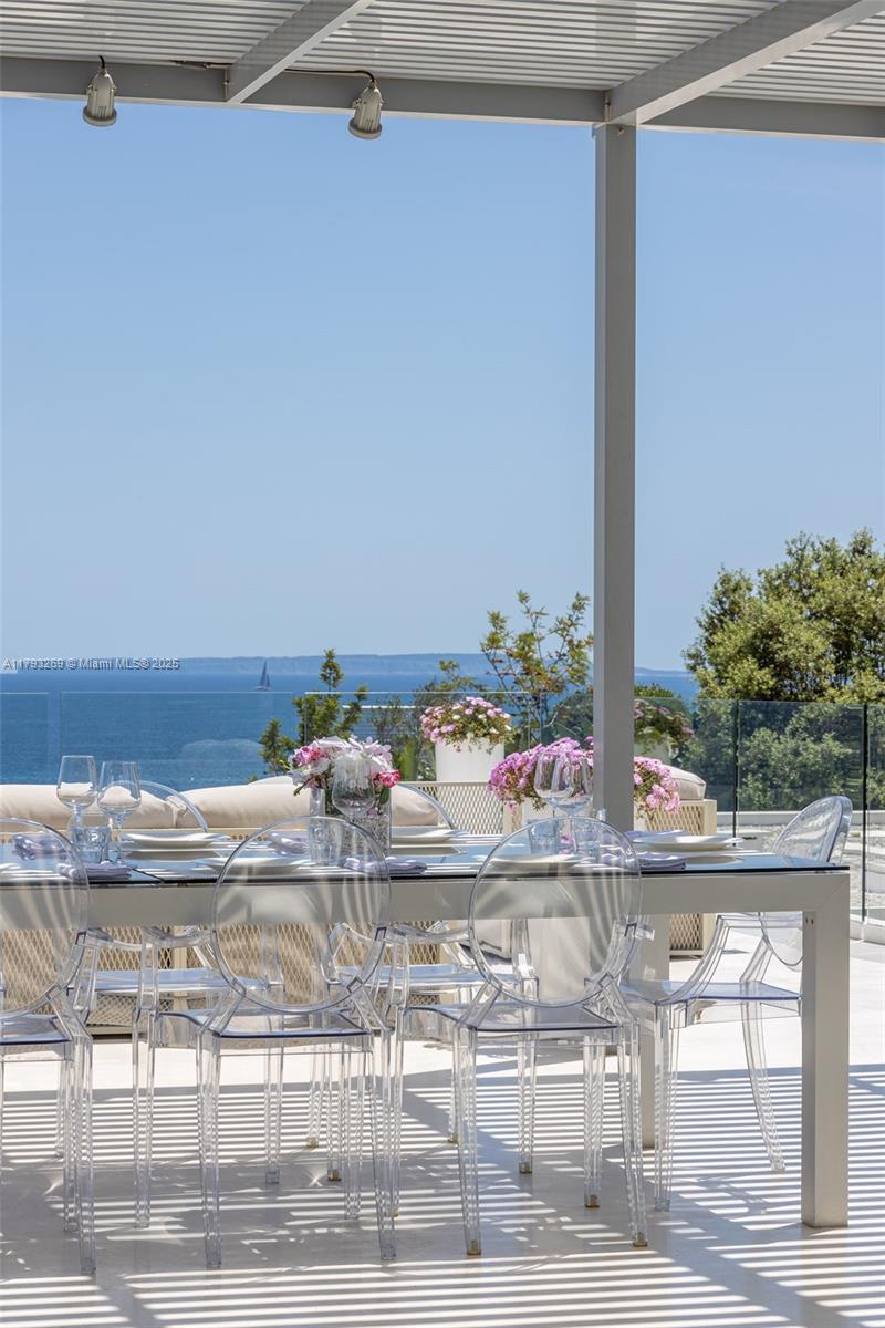 Undisclosed Address Ibiza, FL 0