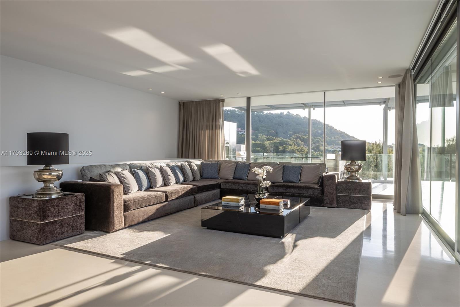 Undisclosed Address Ibiza, FL 0