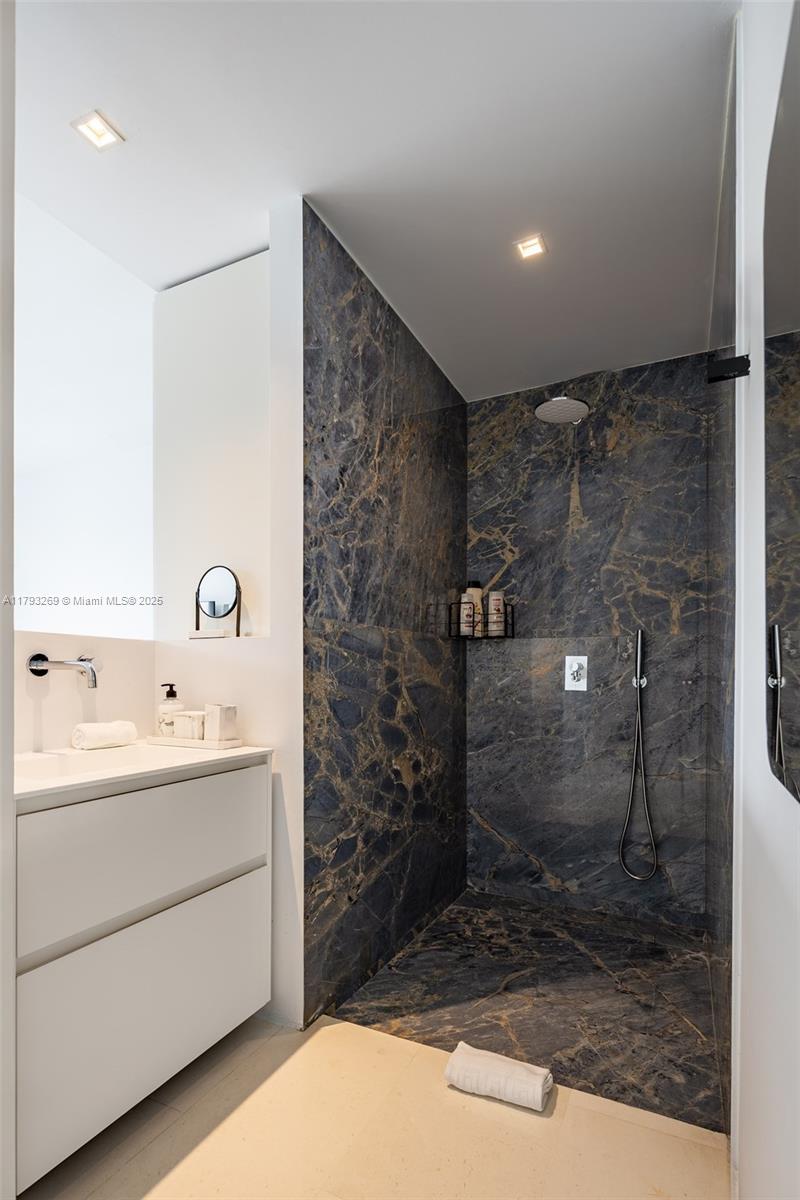 Undisclosed Address Ibiza, FL 0