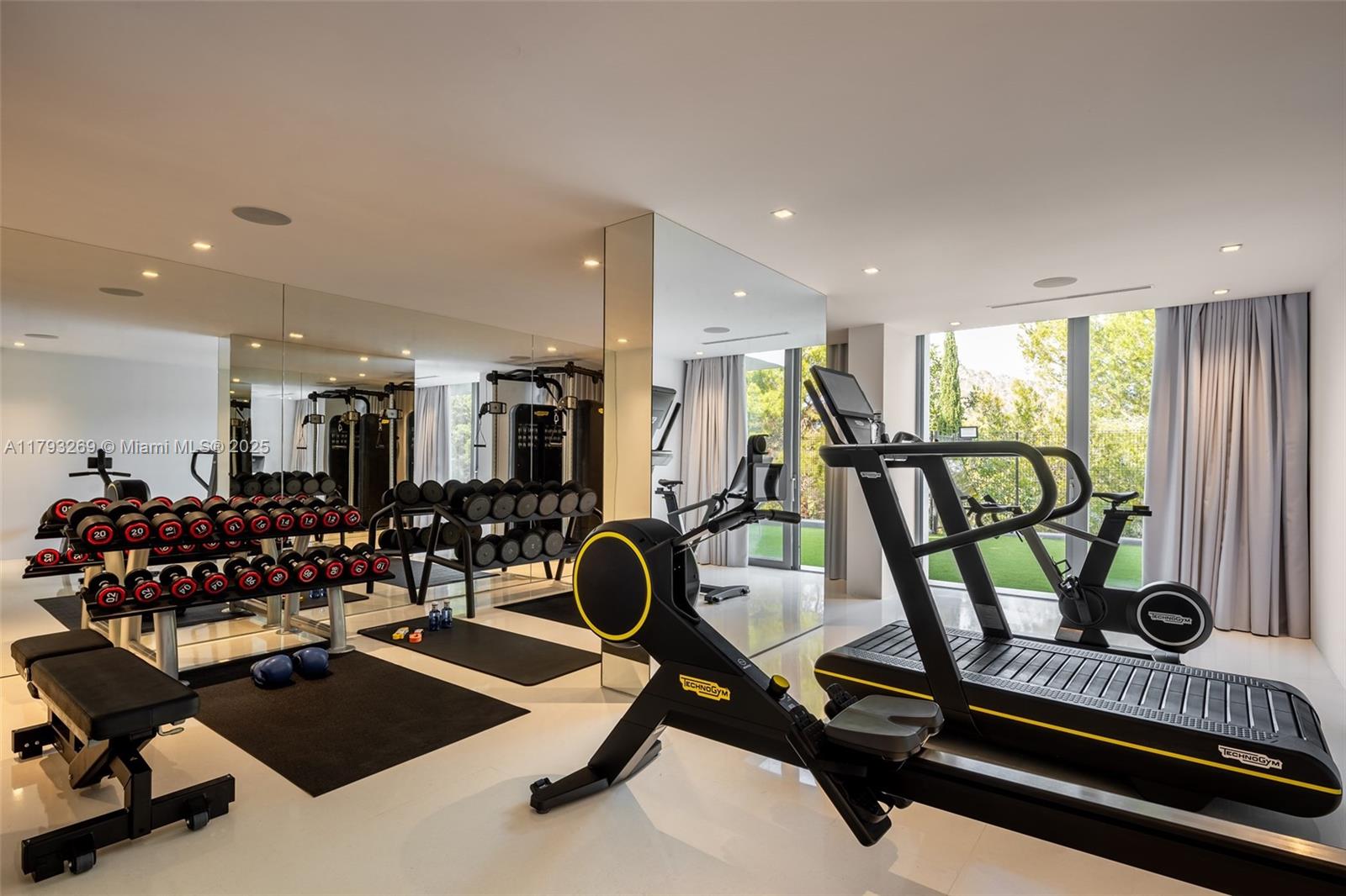 Undisclosed Address Ibiza, FL 0