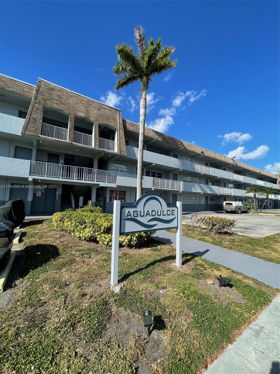11195 SW 1st St #314