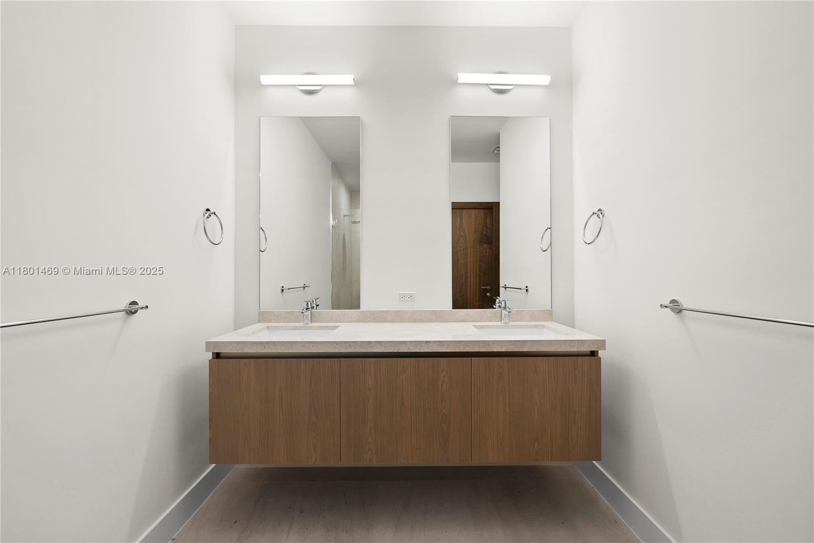 701 Valencia Ave #403 Coral Gables, FL 33134