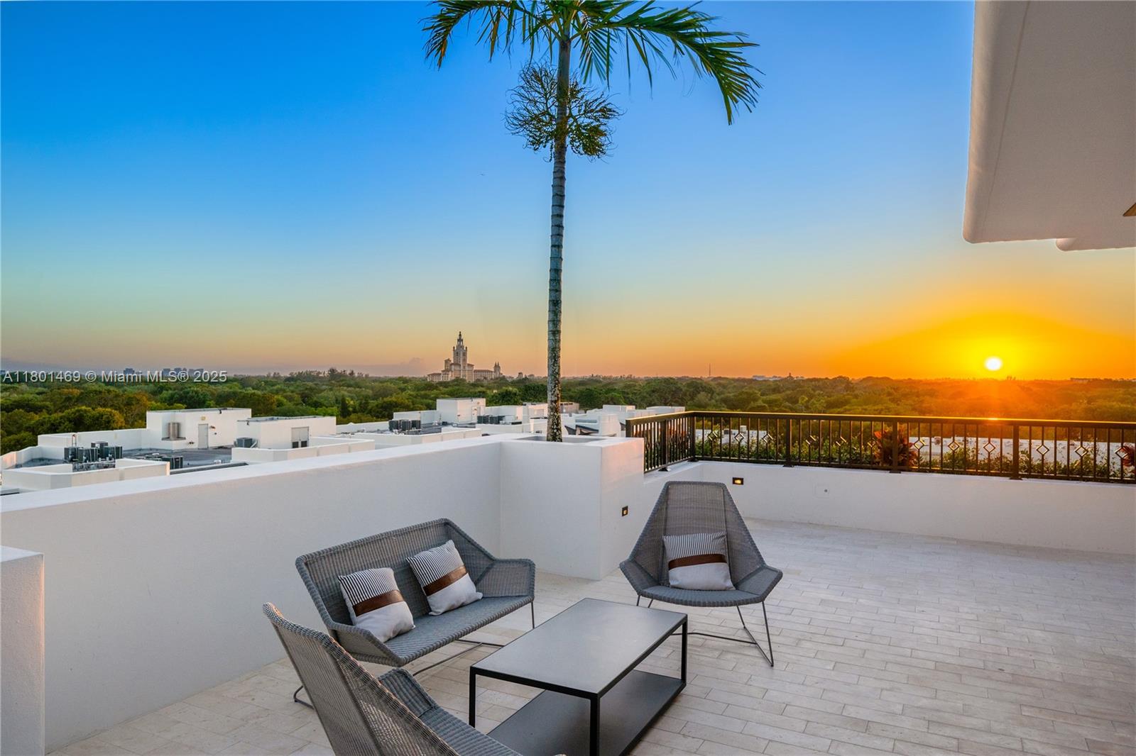 701 Valencia Ave #403 Coral Gables, FL 33134