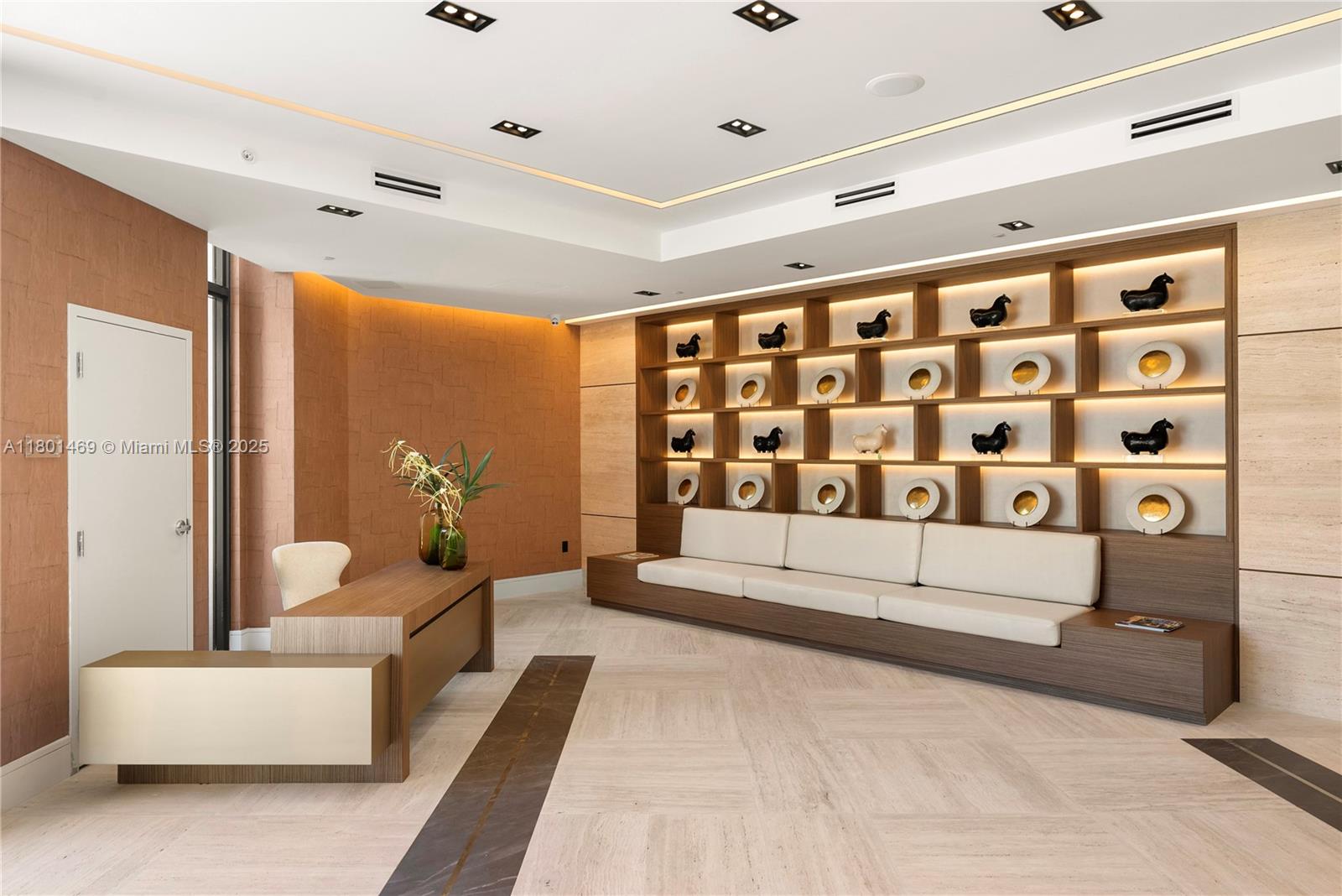 701 Valencia Ave #403 Coral Gables, FL 33134