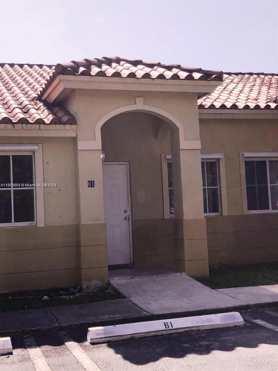 61 NE 13th Ave #11