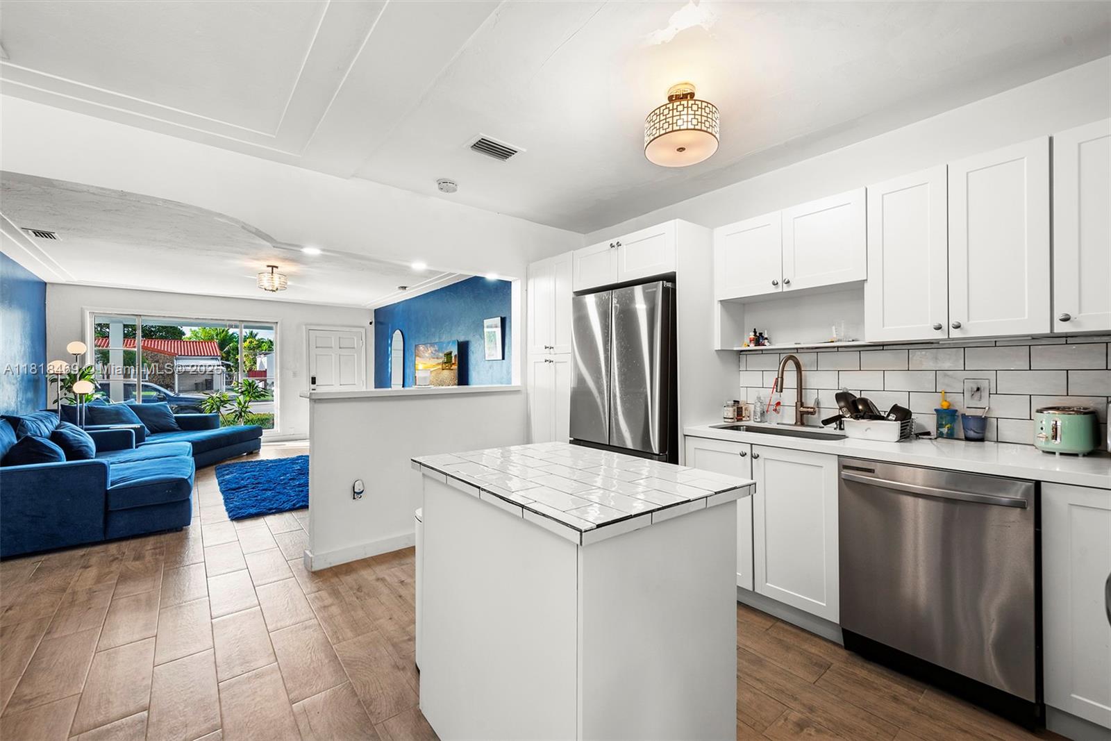 1545 Normandy Dr Miami Beach, FL 33141