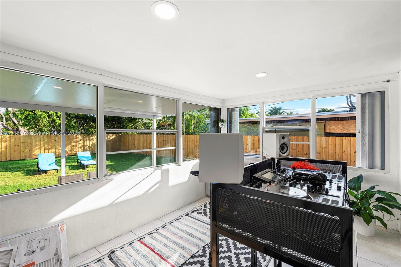 1545 Normandy Dr Miami Beach, FL 33141