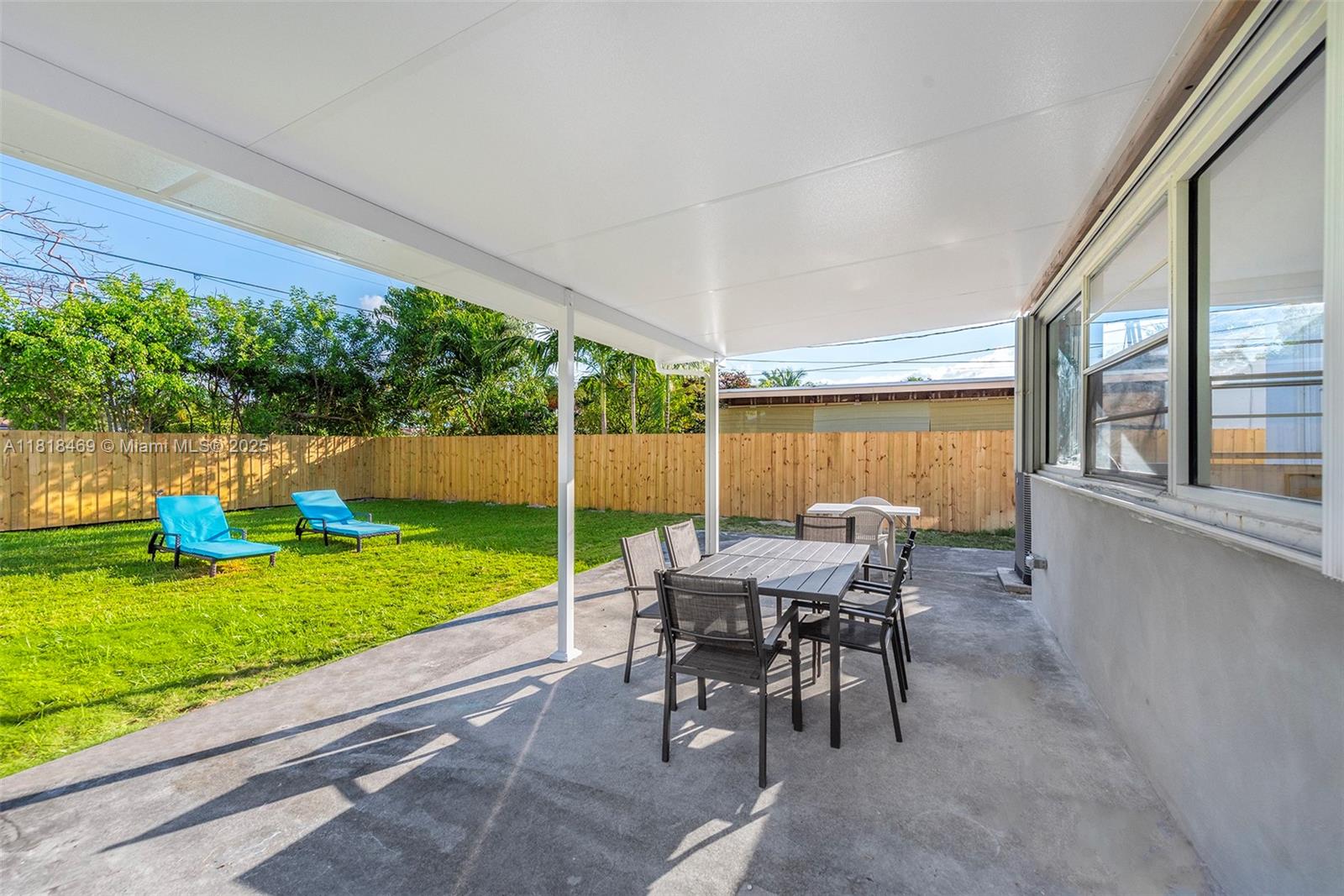 1545 Normandy Dr Miami Beach, FL 33141