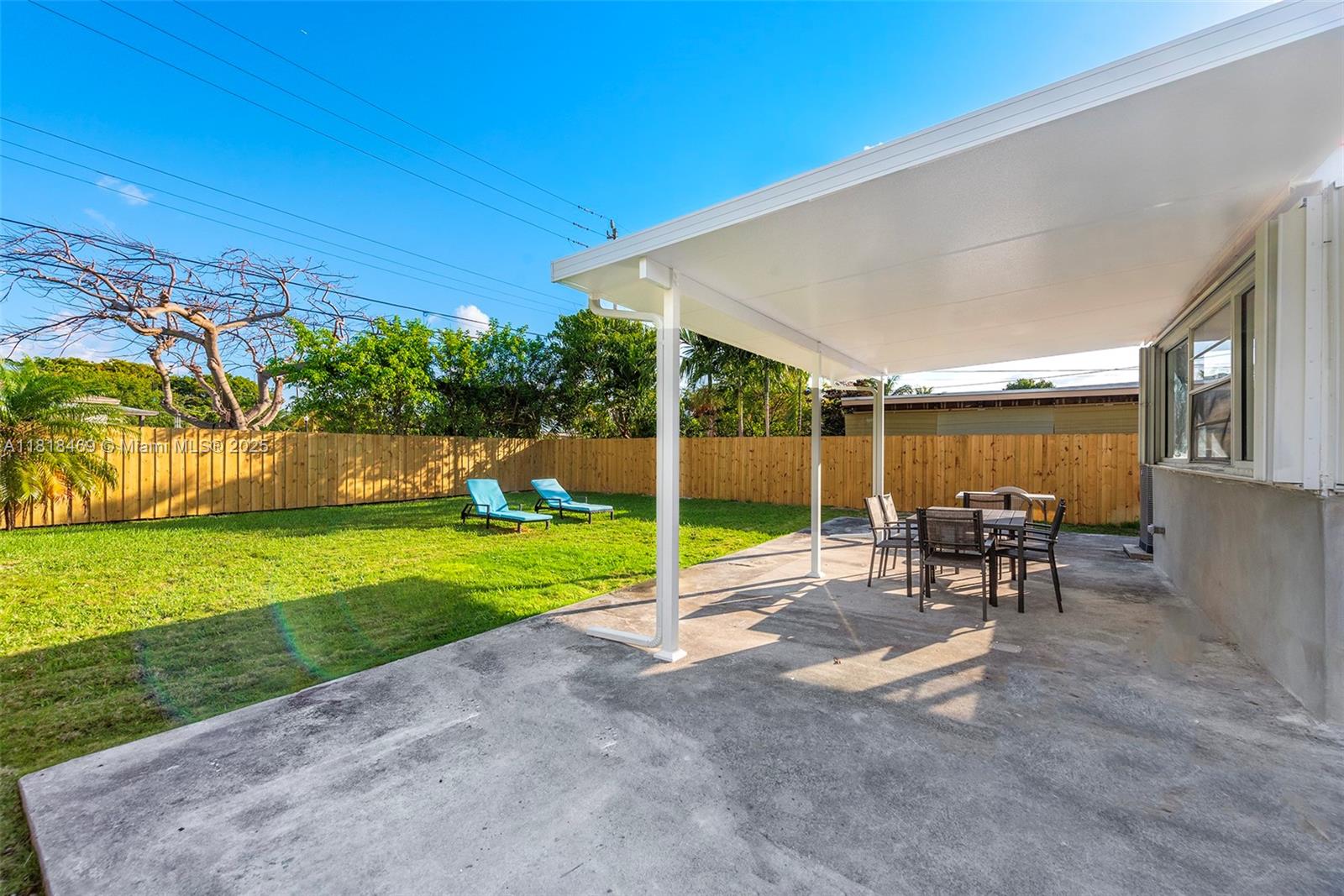 1545 Normandy Dr Miami Beach, FL 33141