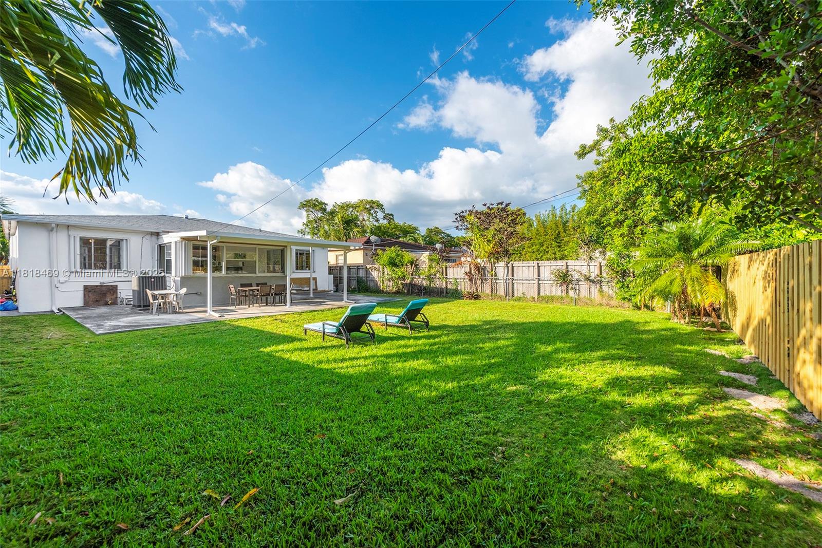 1545 Normandy Dr Miami Beach, FL 33141