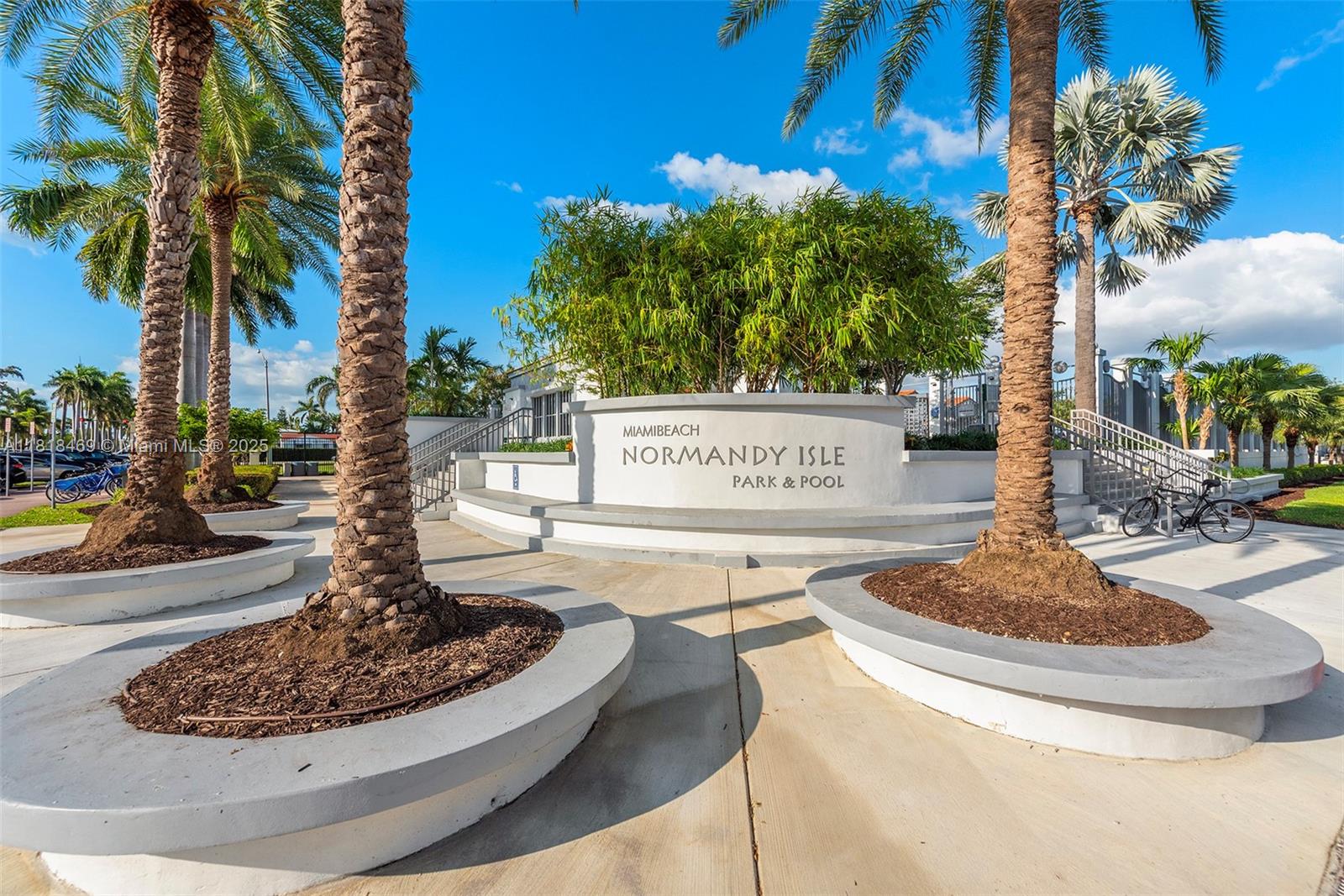 1545 Normandy Dr Miami Beach, FL 33141