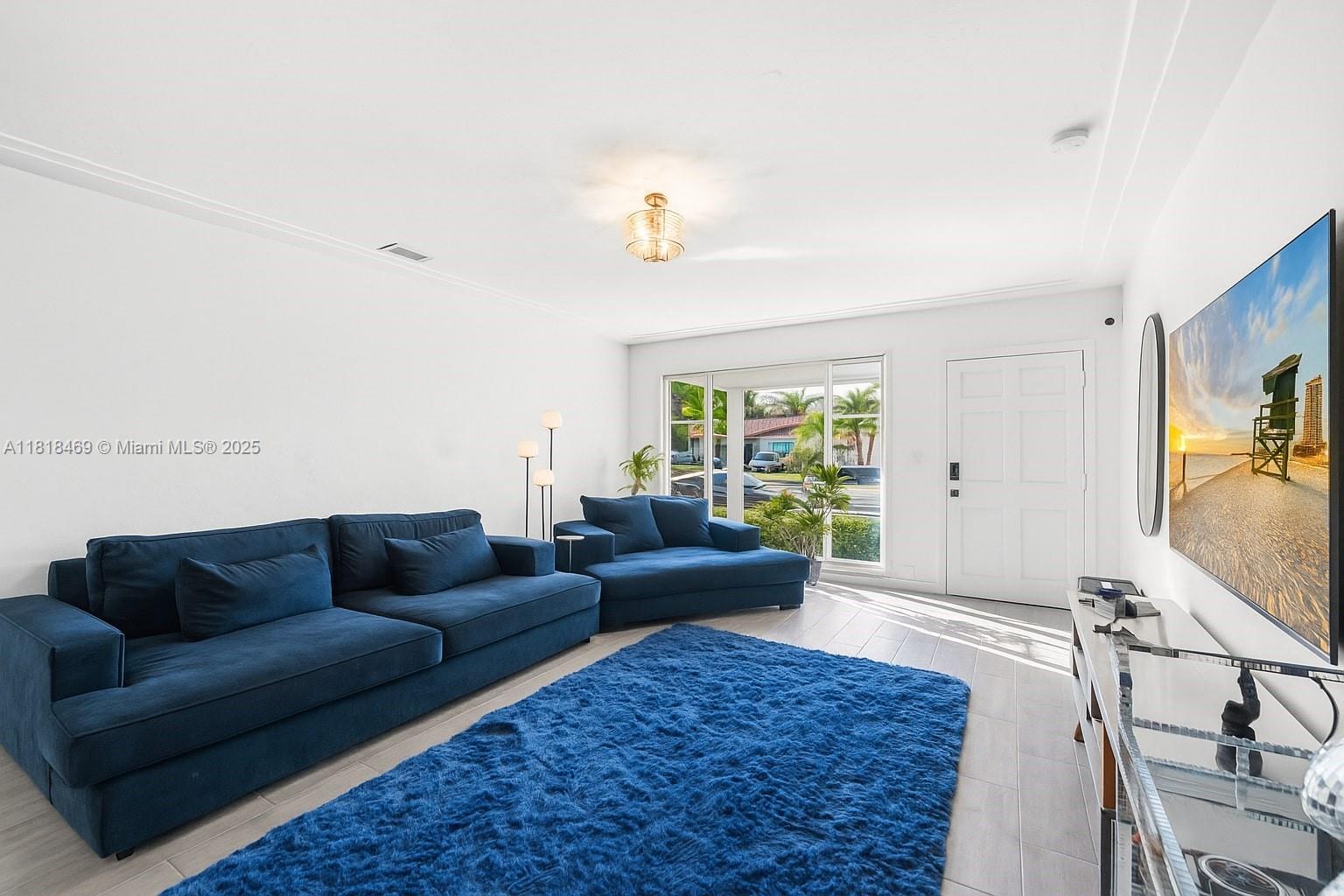 1545 Normandy Dr Miami Beach, FL 33141