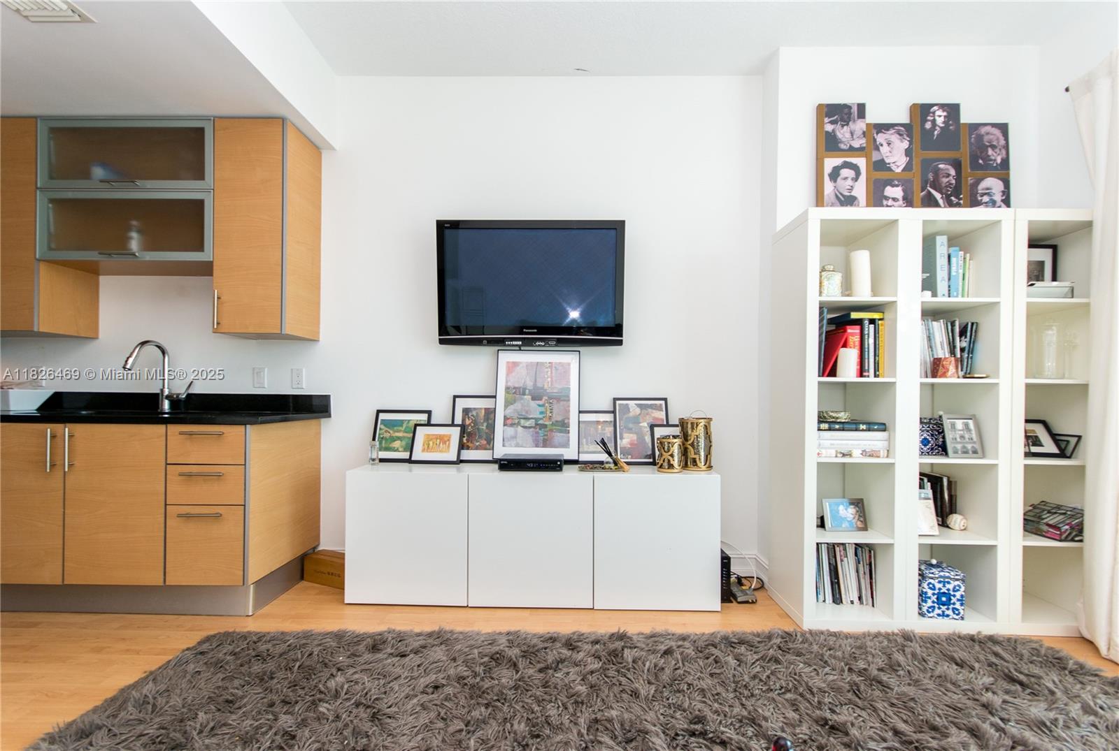image Infinity At Brickell Cond1