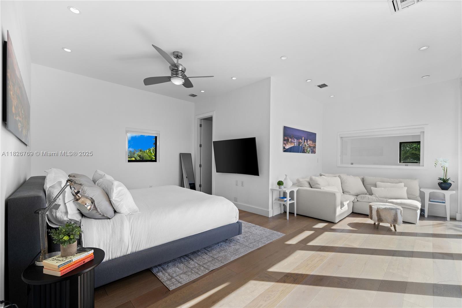 1009 NE 104th St Miami Shores, FL 33138