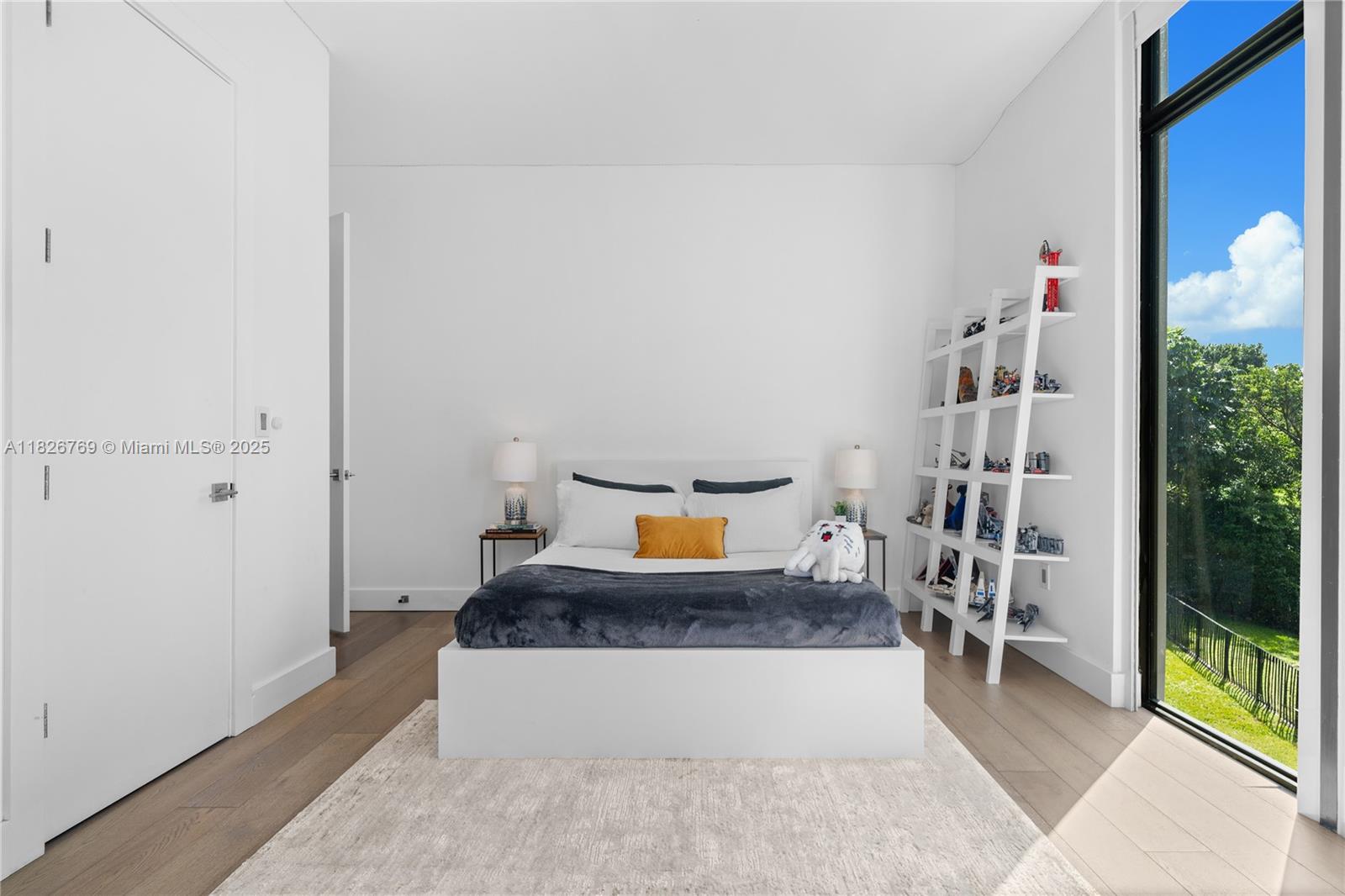 1009 NE 104th St Miami Shores, FL 33138