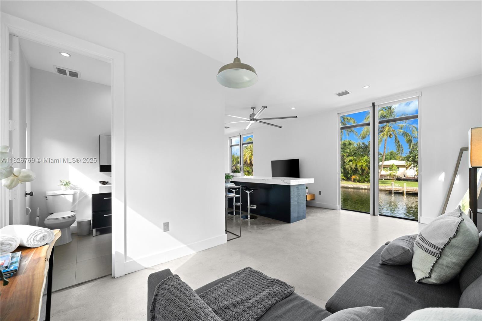 1009 NE 104th St Miami Shores, FL 33138