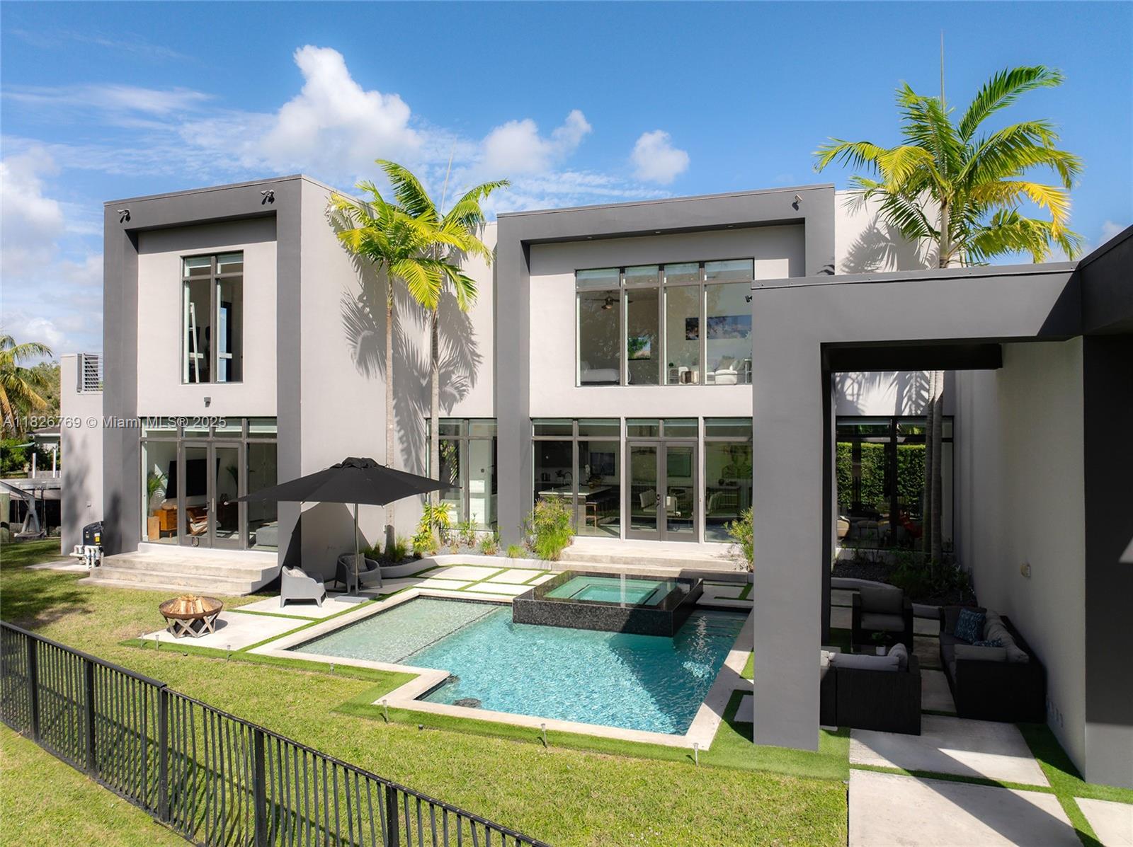 1009 NE 104th St Miami Shores, FL 33138