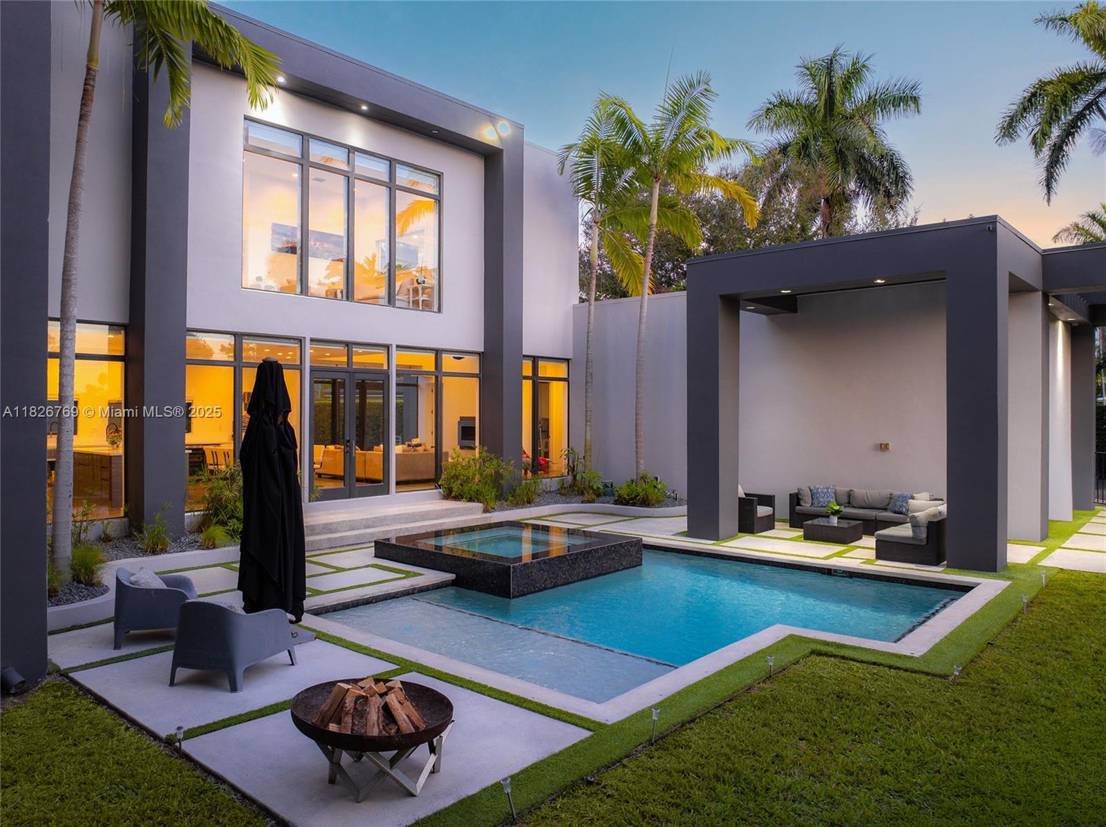 1009 NE 104th St Miami Shores, FL 33138