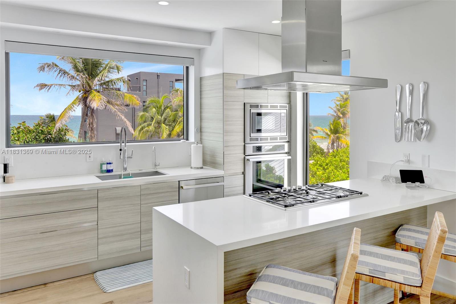 324 Balboa St Hollywood, FL 33019