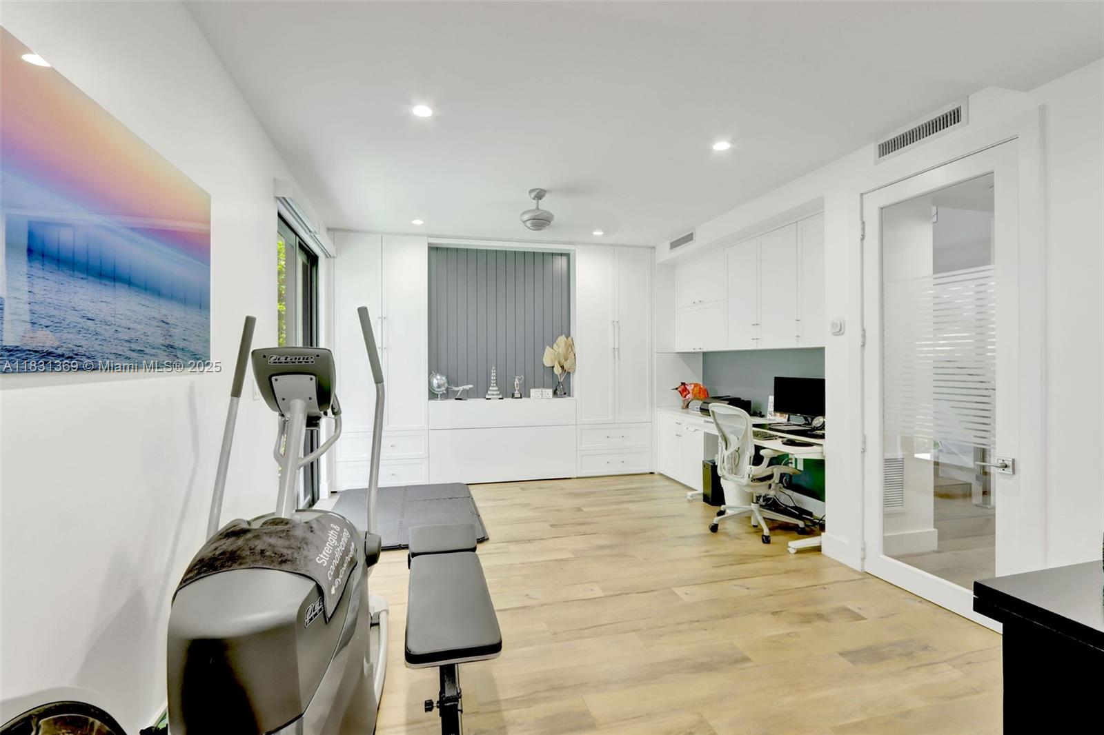 324 Balboa St Hollywood, FL 33019