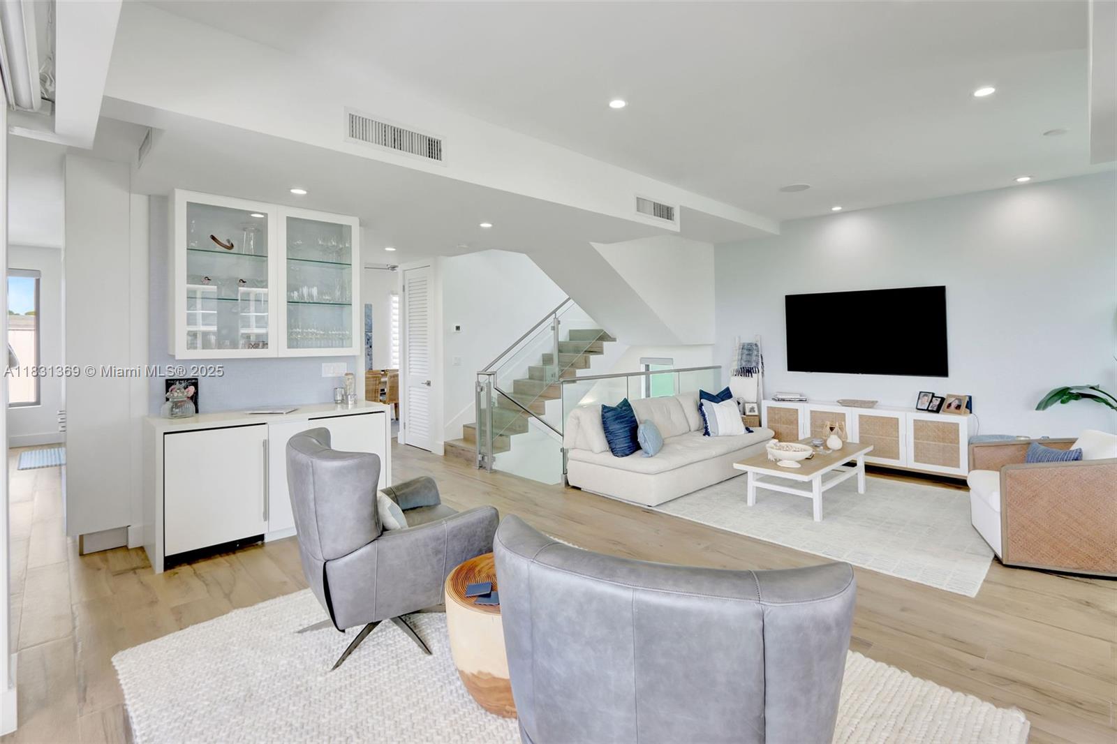 324 Balboa St Hollywood, FL 33019