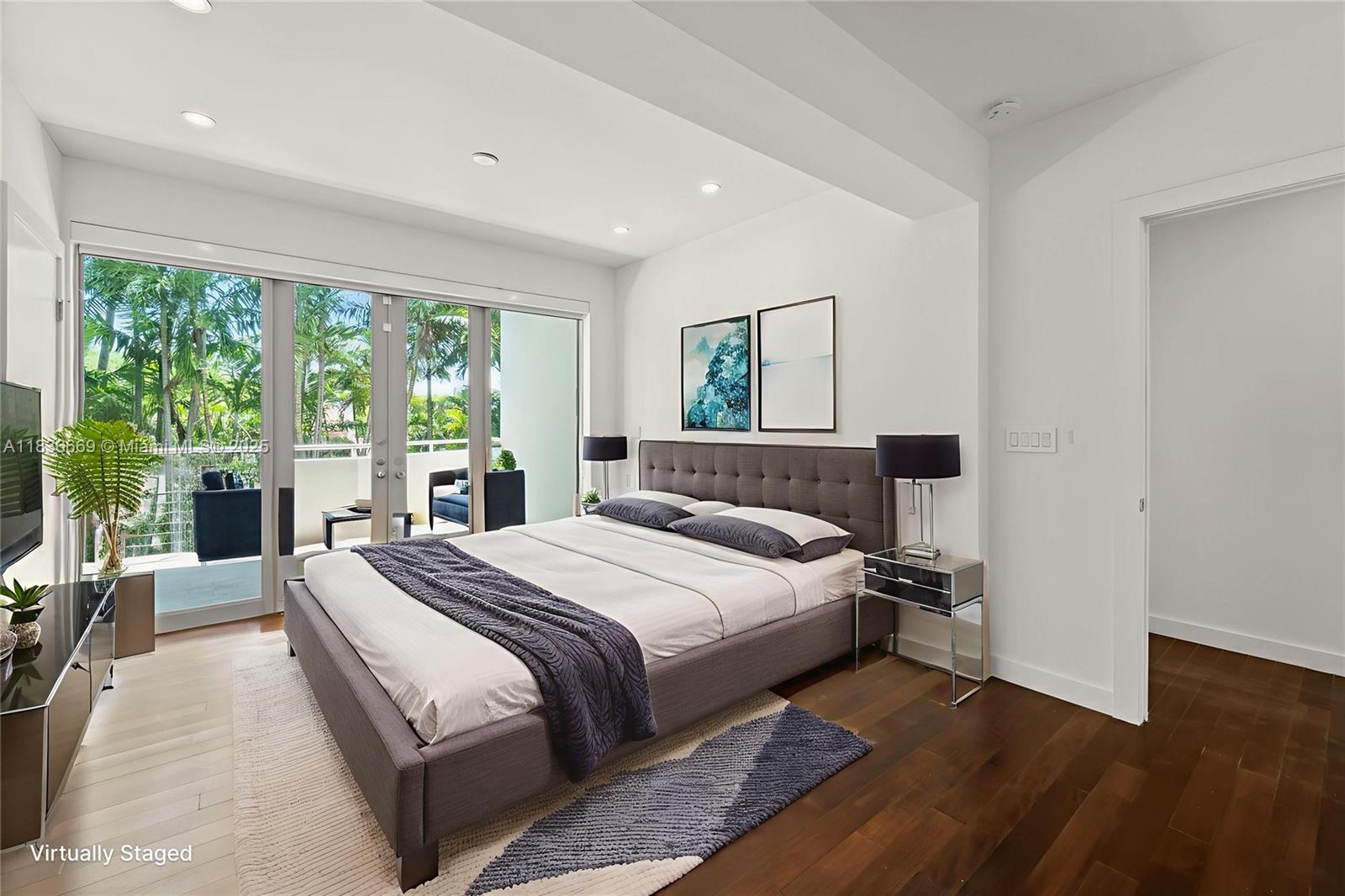 5625 N Bay Rd Miami Beach, FL 33140