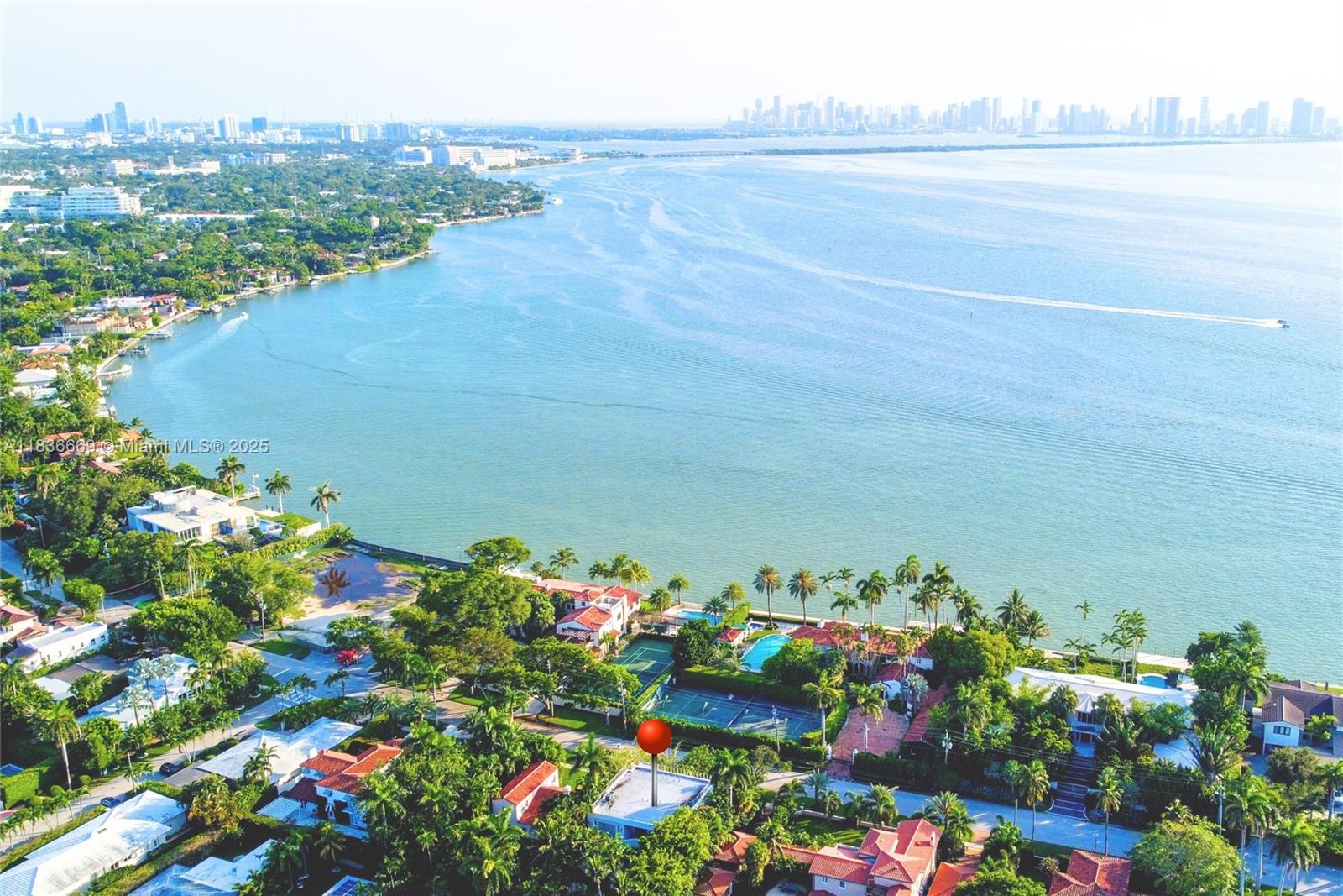 5625 N Bay Rd Miami Beach, FL 33140