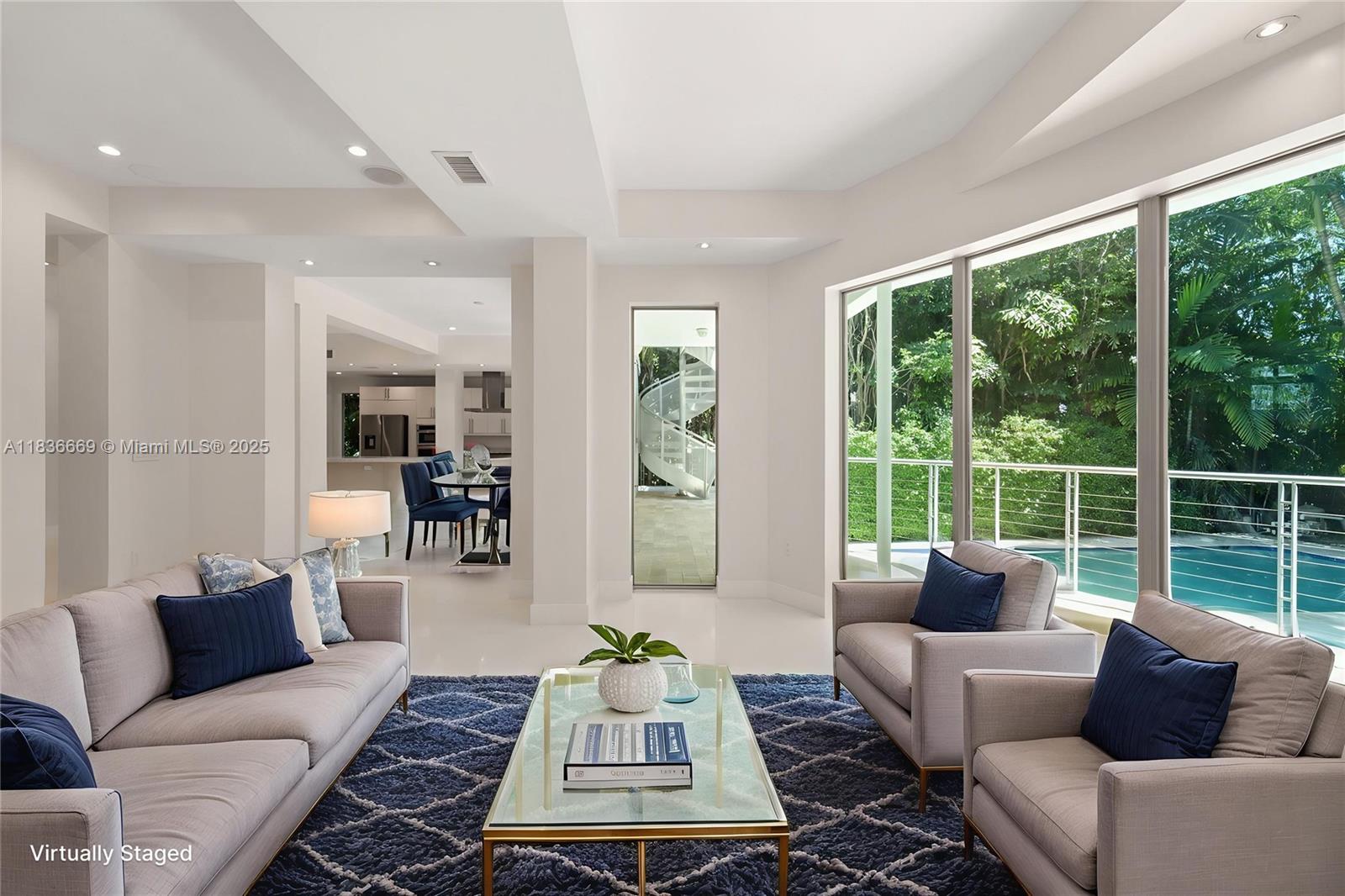 5625 N Bay Rd Miami Beach, FL 33140