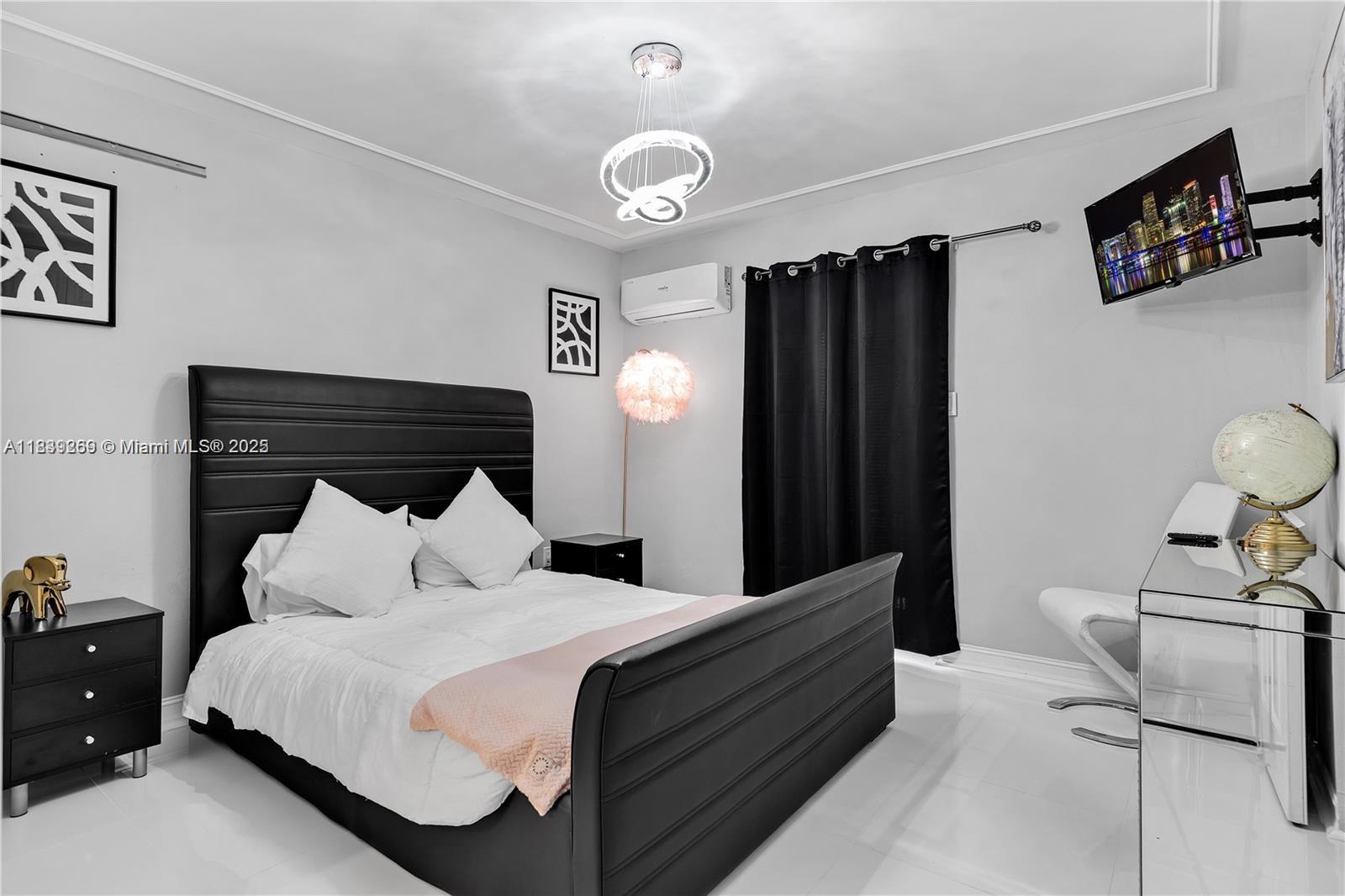 1761 SW 14th St Miami, FL 33145