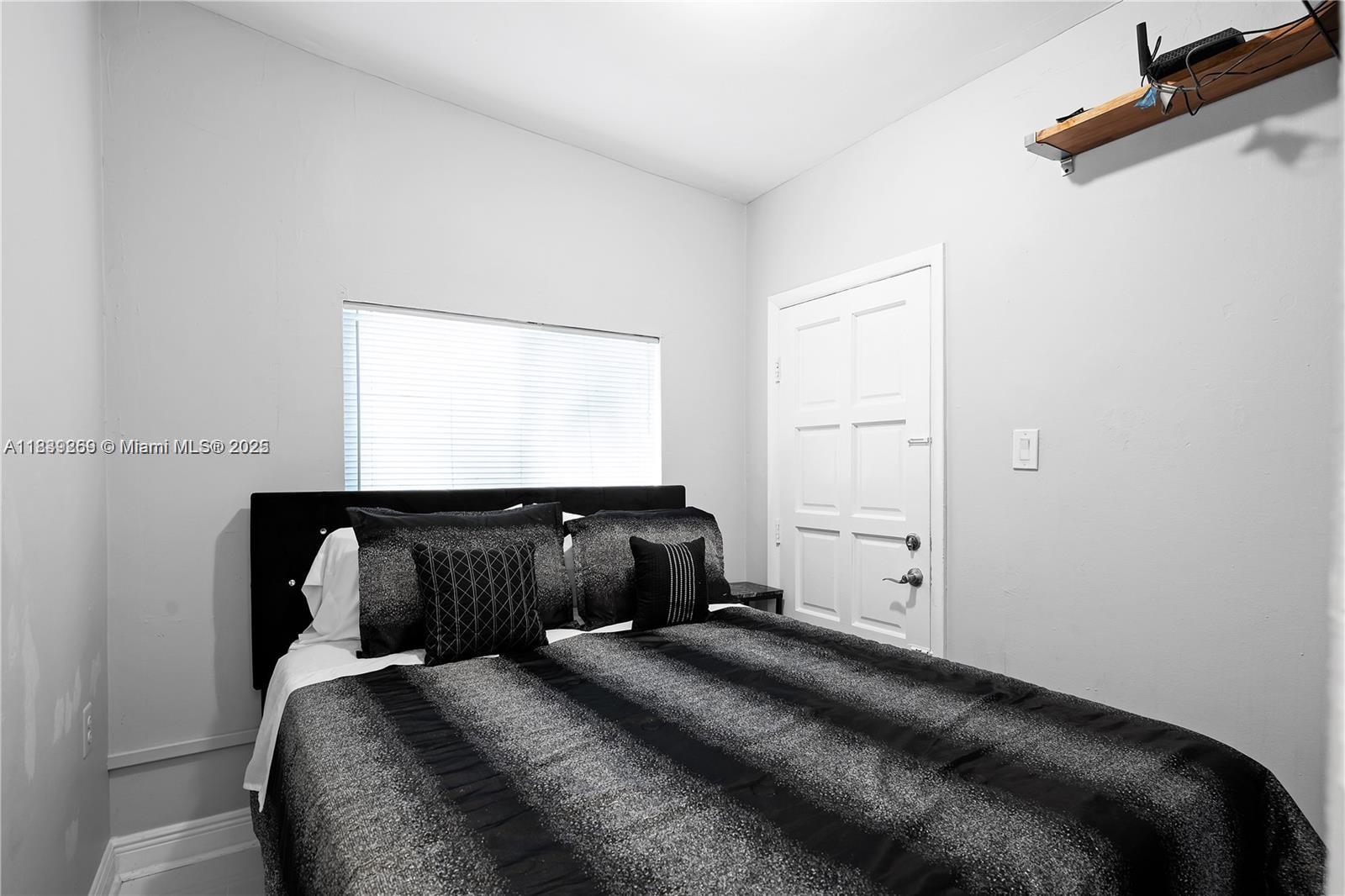 1761 SW 14th St Miami, FL 33145