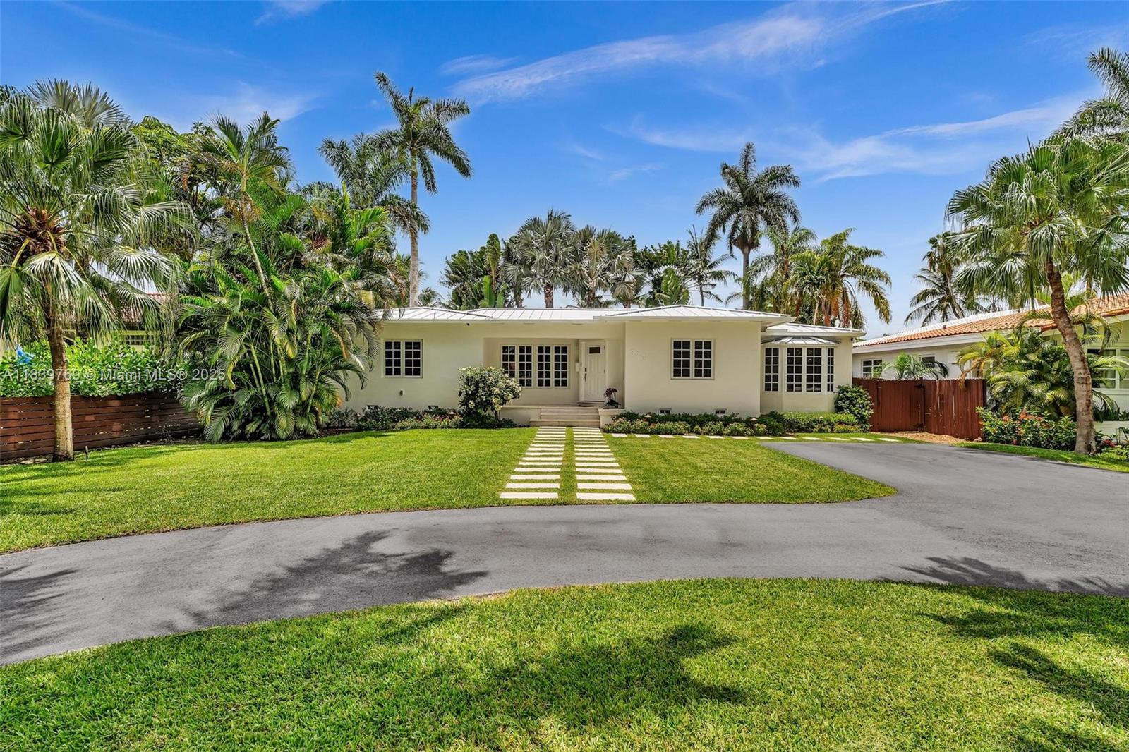 924 Belle Meade Is Dr Miami, FL 33138 924 Belle Meade Is Dr Miami, FL 33138