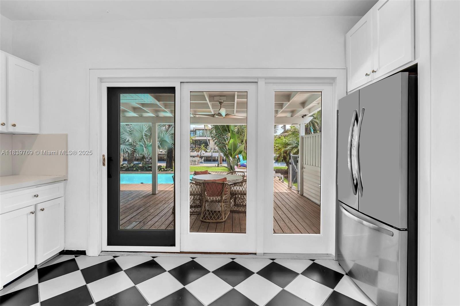 924 Belle Meade Is Dr Miami, FL 33138 924 Belle Meade Is Dr Miami, FL 33138
