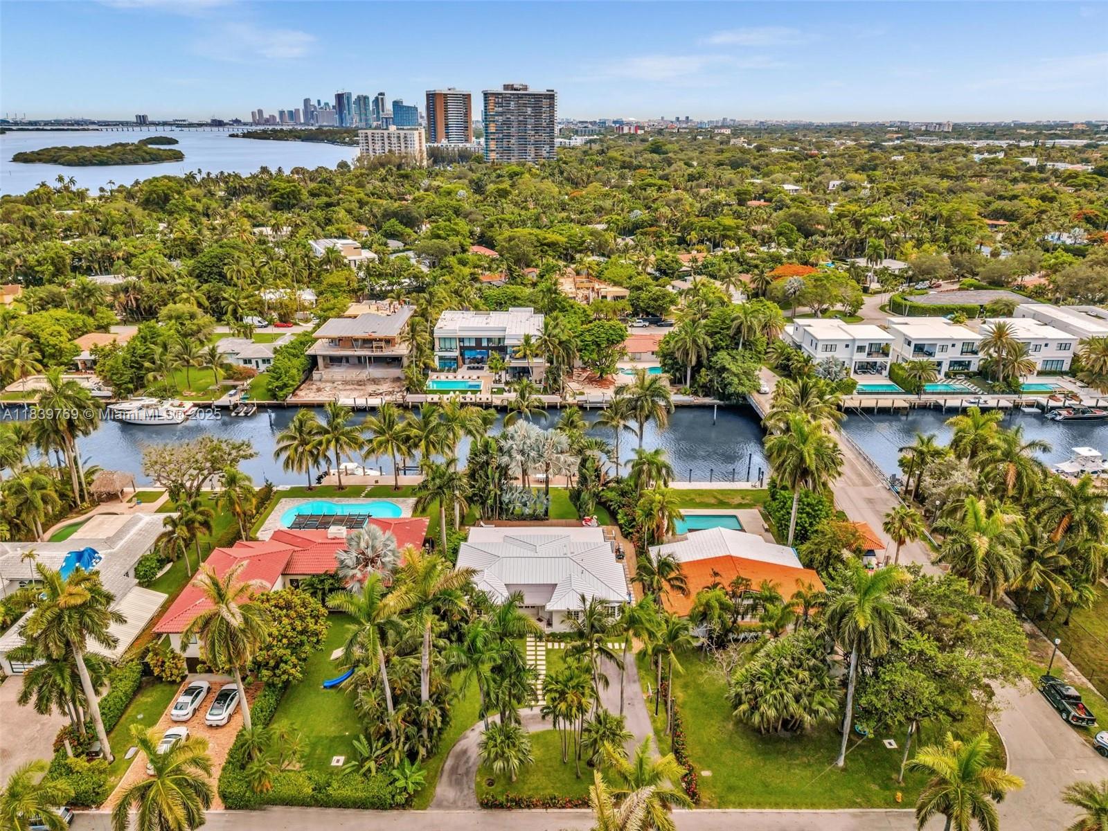 924 Belle Meade Is Dr Miami, FL 33138 924 Belle Meade Is Dr Miami, FL 33138