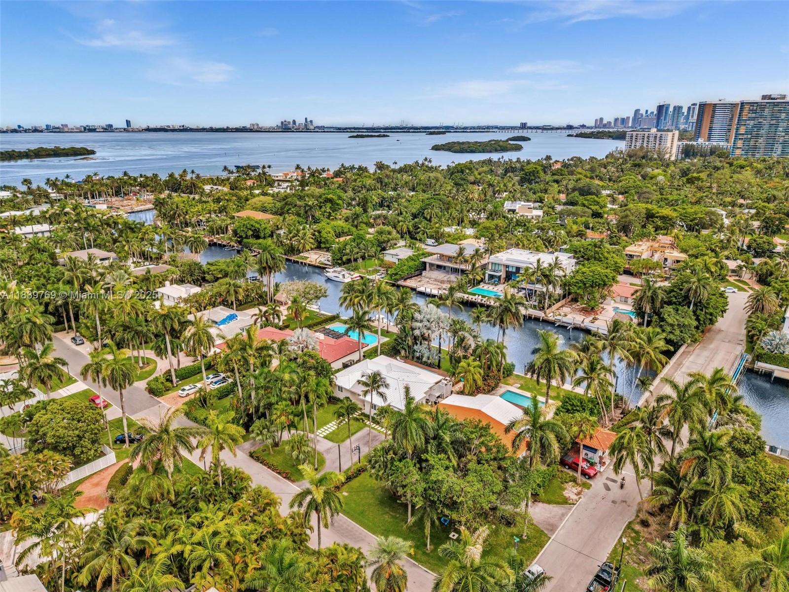 924 Belle Meade Is Dr Miami, FL 33138 924 Belle Meade Is Dr Miami, FL 33138