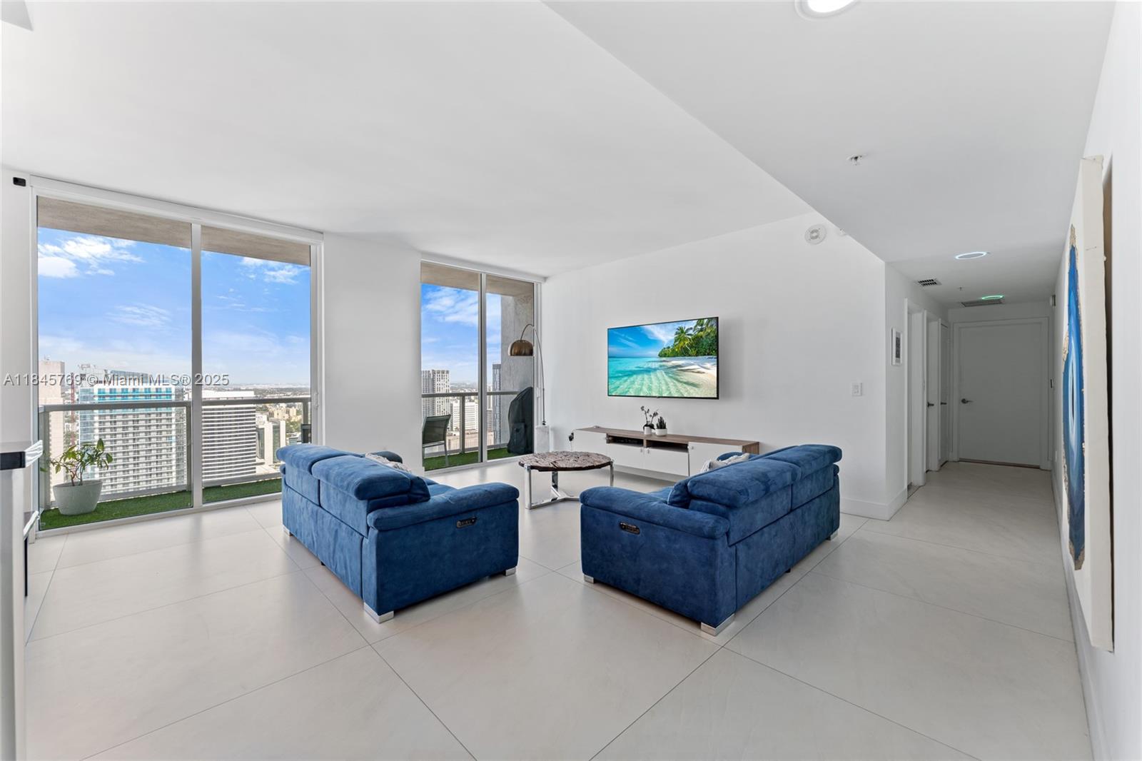 image Vizcayne South Condo4