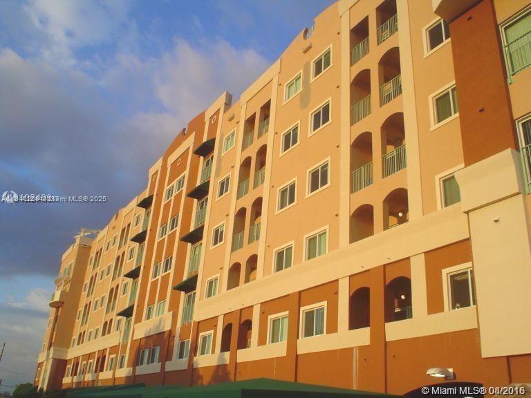 2280 SW 32nd Ave #611