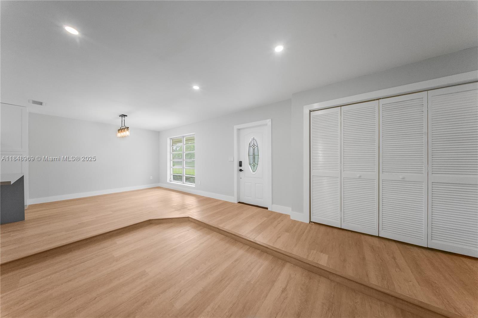 10420 SW 98th St Miami, FL 33176